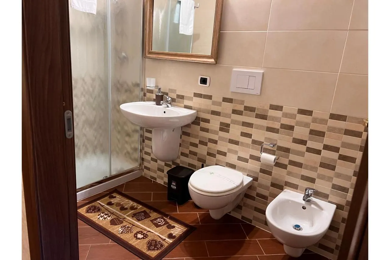 Homestay Airport Rooms - Bari Italy